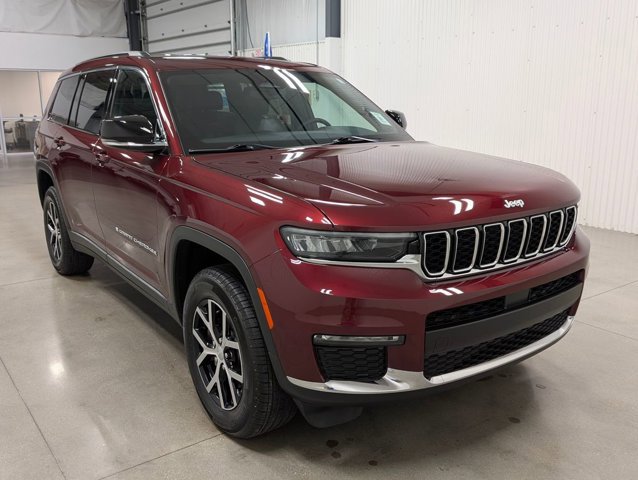 Used 2024 Jeep Grand Cherokee L Limited image 5