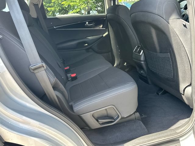Used 2019 Kia Sorento L FWD image 15