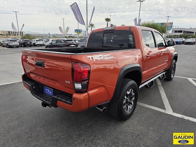 Used 2018 Toyota Tacoma TRD Off-Road w/ Technology Package RWD image 7