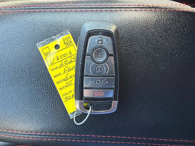 Certified 2025 Ford Escape ST-Line Select AWD/4WD image 24