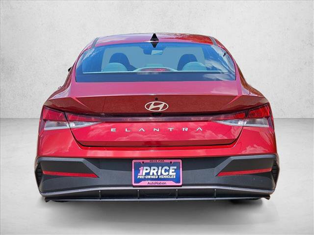 Used 2024 Hyundai Elantra SEL FWD image 7