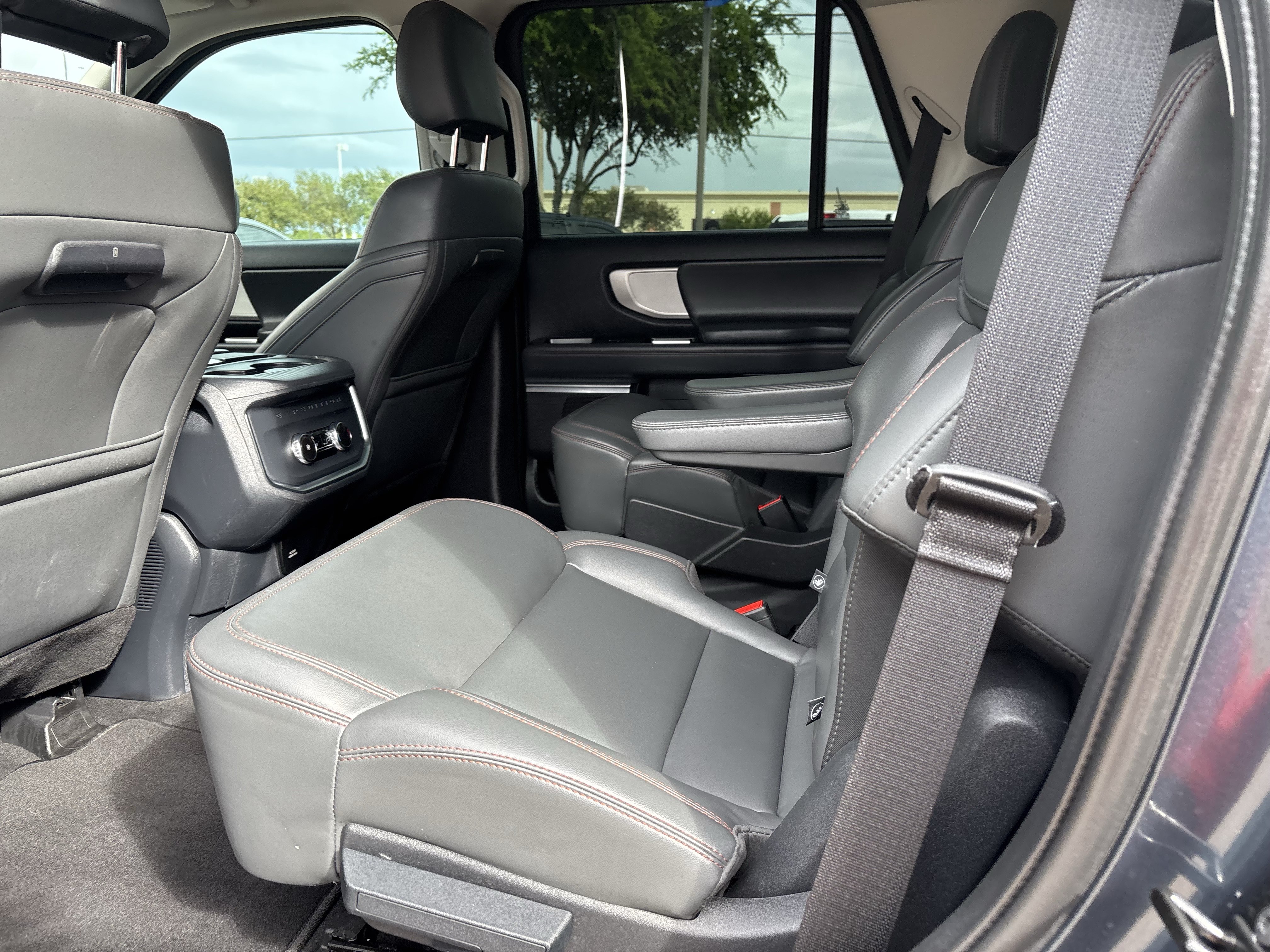 Certified 2025 Ford Expedition Active RWD image 15