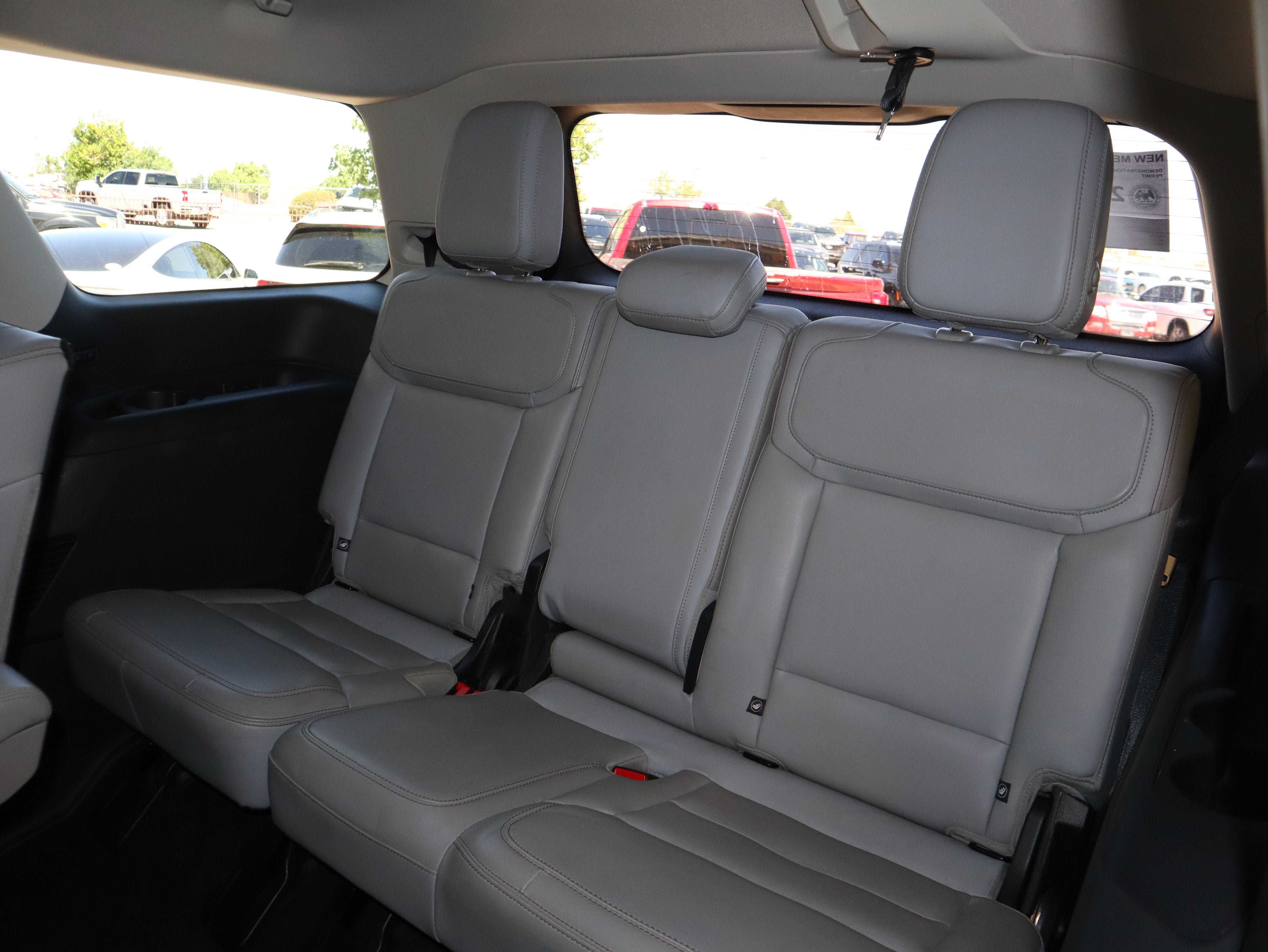 Certified 2025 Ford Expedition Active AWD/4WD image 39