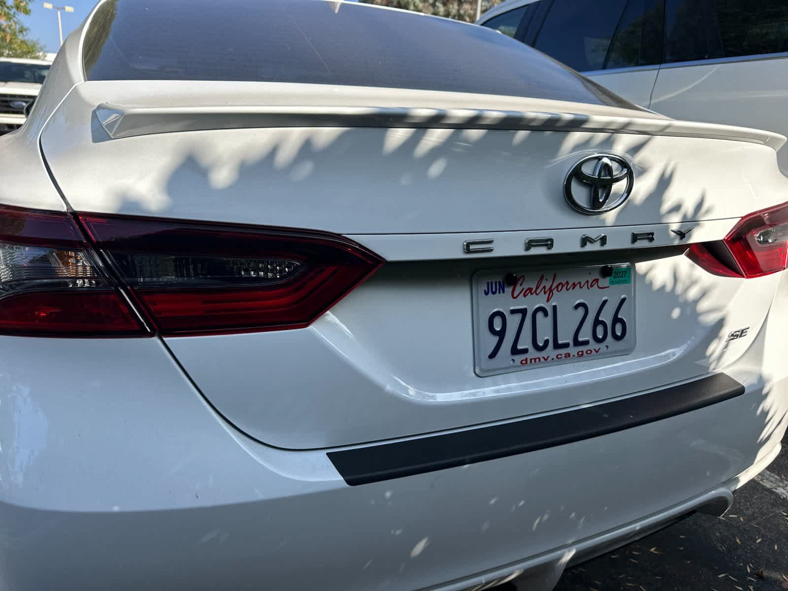 Used 2023 Toyota Camry SE w/ Convenience Package FWD image 5