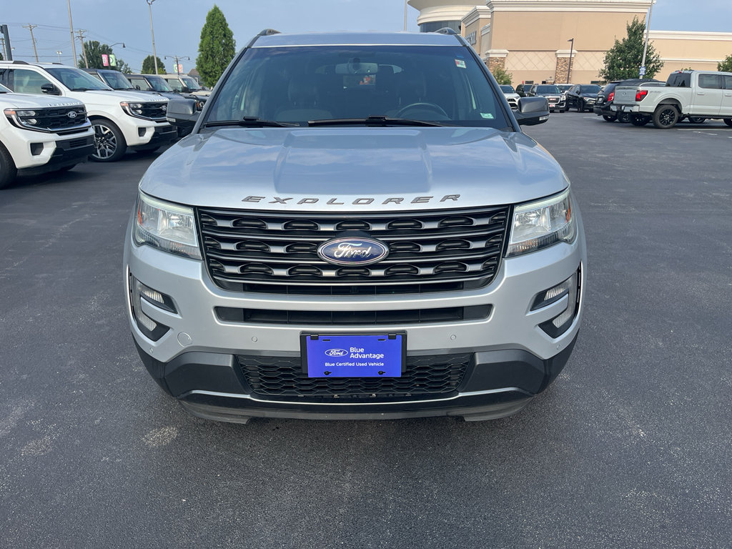 Certified 2017 Ford Explorer XLT w/ Equipment Group 202A AWD/4WD image 2