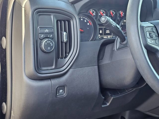 Used 2023 Chevrolet Silverado 1500 Custom image 17