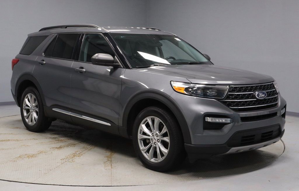 Certified 2023 Ford Explorer XLT w/ Equipment Group 202A