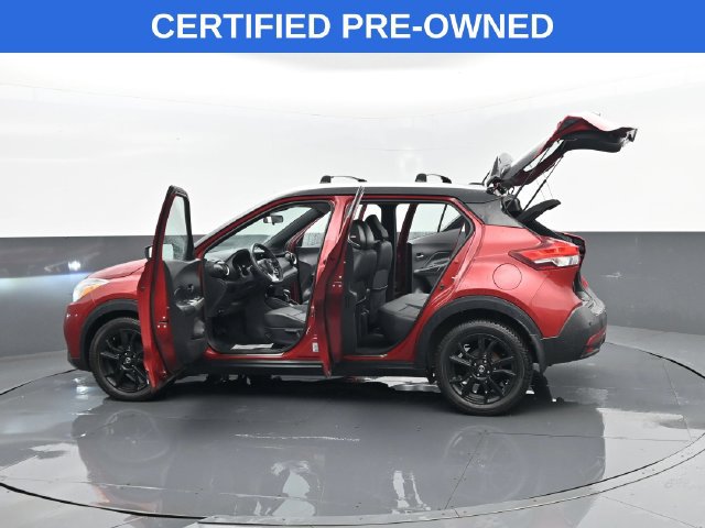 Used 2020 Nissan Kicks SR w/ SR Premium Package FWD image 31