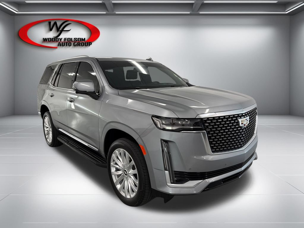 Used 2024 Cadillac Escalade Luxury RWD image 3