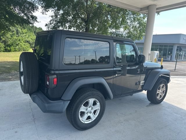 Used 2020 Jeep Wrangler Sport AWD/4WD image 3