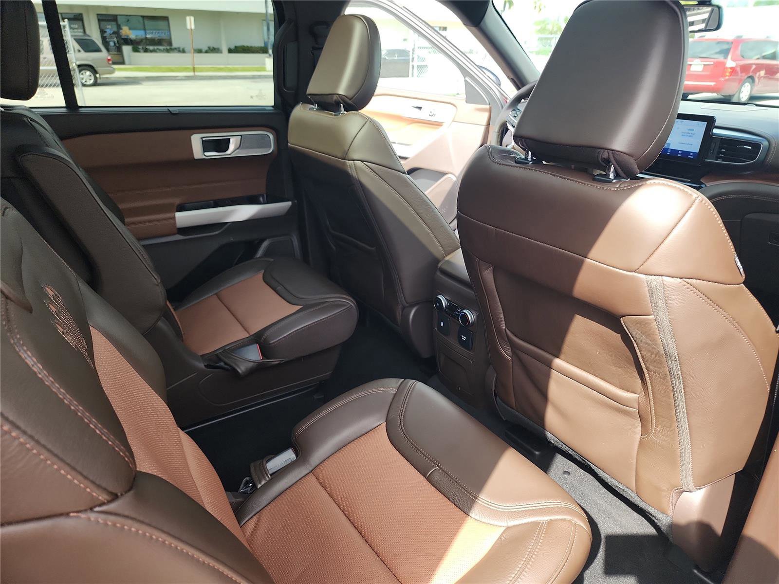 Certified 2023 Ford Explorer King Ranch w/ Class IV Trailer Tow Package AWD/4WD image 23