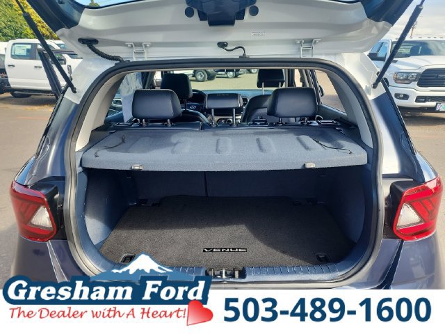 Used 2021 Hyundai Venue FWD image 29