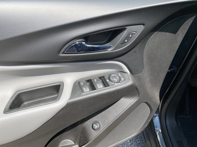Used 2018 Chevrolet Equinox LT FWD image 11