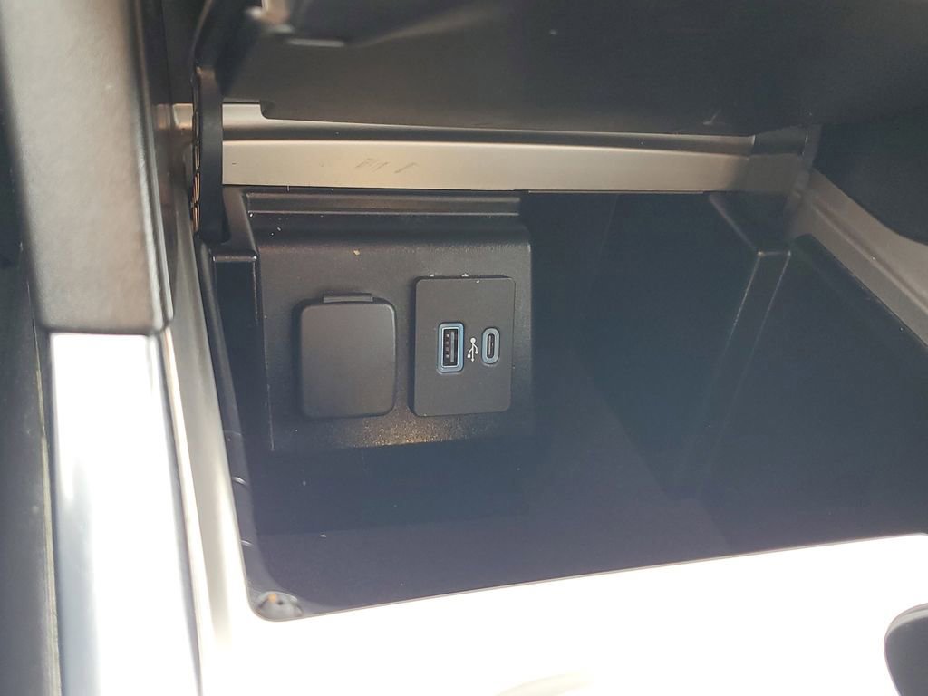 Certified 2023 Ford Explorer XLT w/ Equipment Group 202A image 28