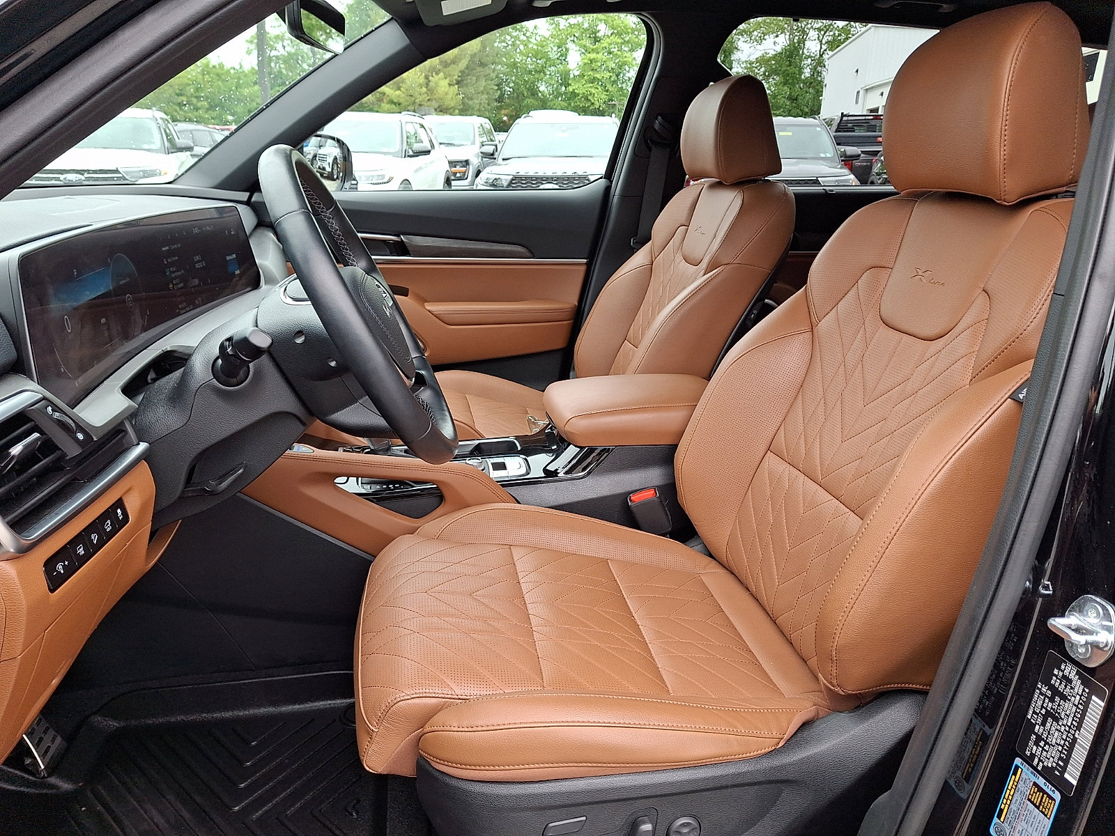 Used 2025 Kia Telluride SX X-Line AWD/4WD image 17
