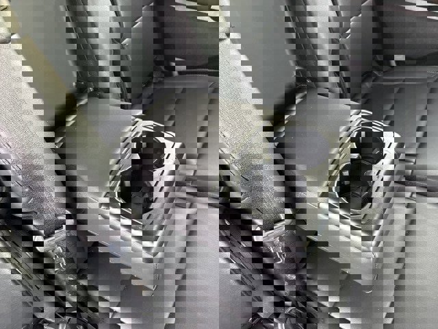 Certified 2022 Ford Explorer XLT w/ Equipment Group 202A image 25