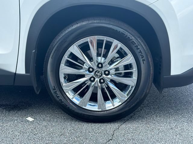 Used 2026 Toyota Grand Highlander AWD image 14