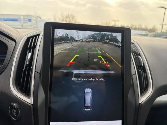 Certified 2022 Ford Edge SE w/ Black Appearance Package image 21