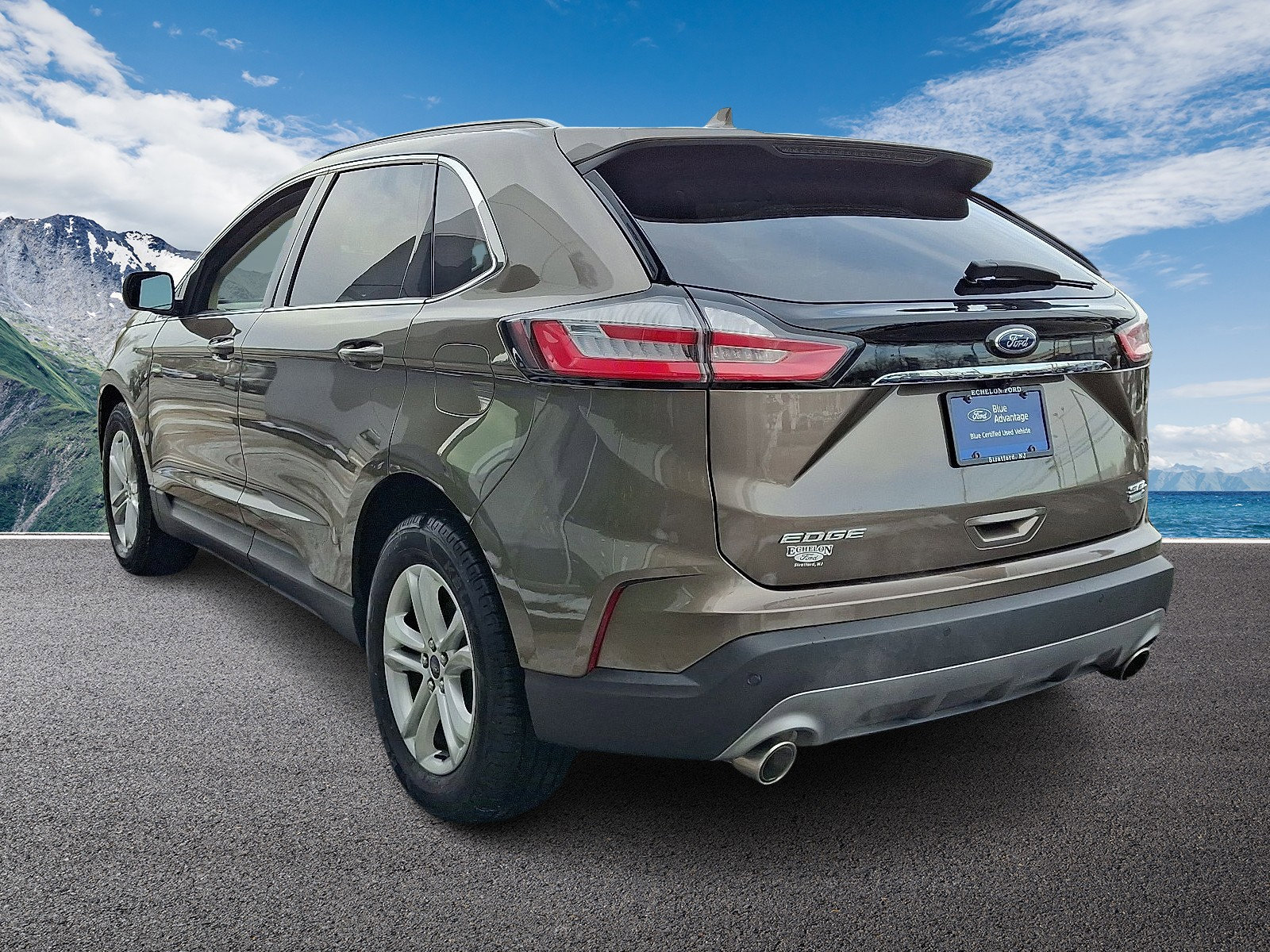 Certified 2019 Ford Edge SEL w/ Equipment Group 201A image 4