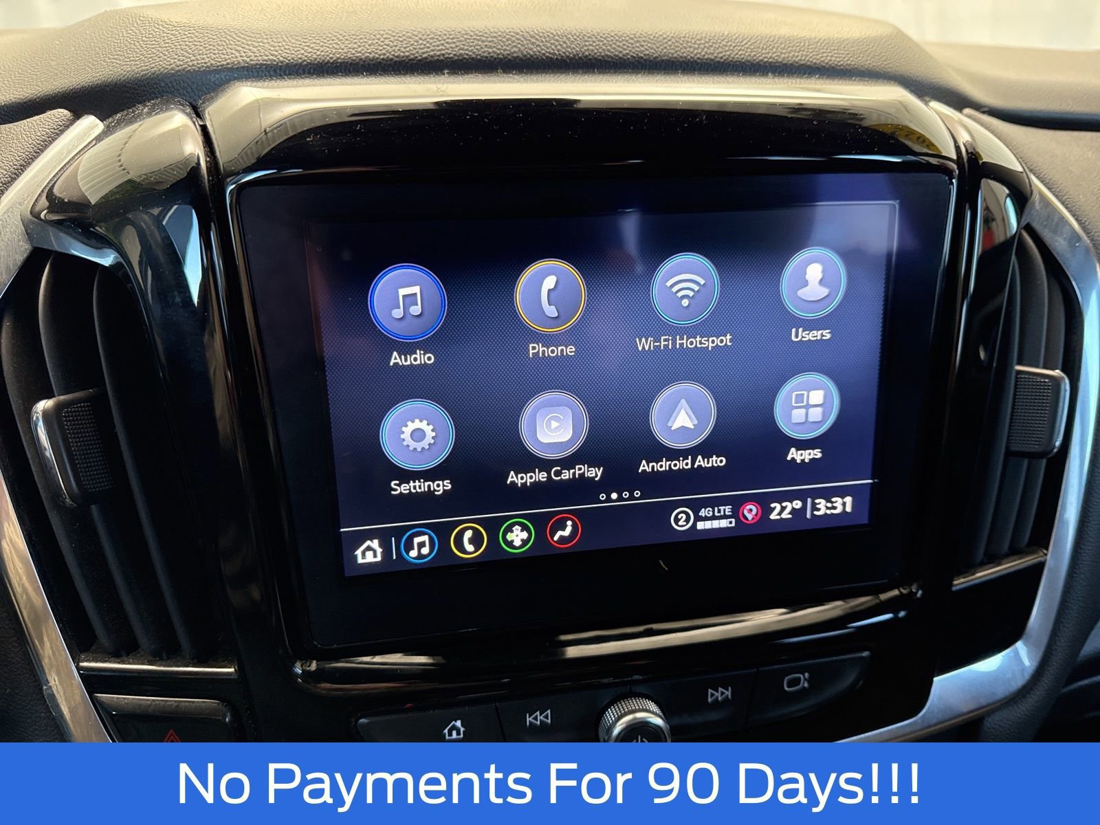 Used 2022 Chevrolet Traverse LT image 17