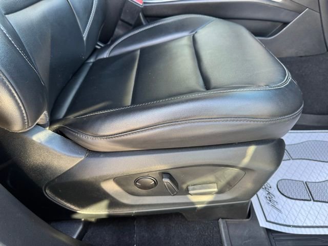 Certified 2022 Ford Explorer XLT w/ Equipment Group 202A image 18