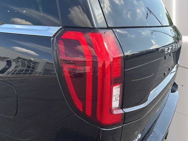 Certified 2025 Ford Expedition Active AWD/4WD image 38