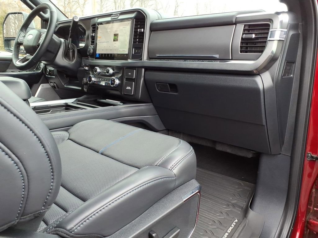 Certified 2025 Ford F350 Platinum AWD/4WD image 9