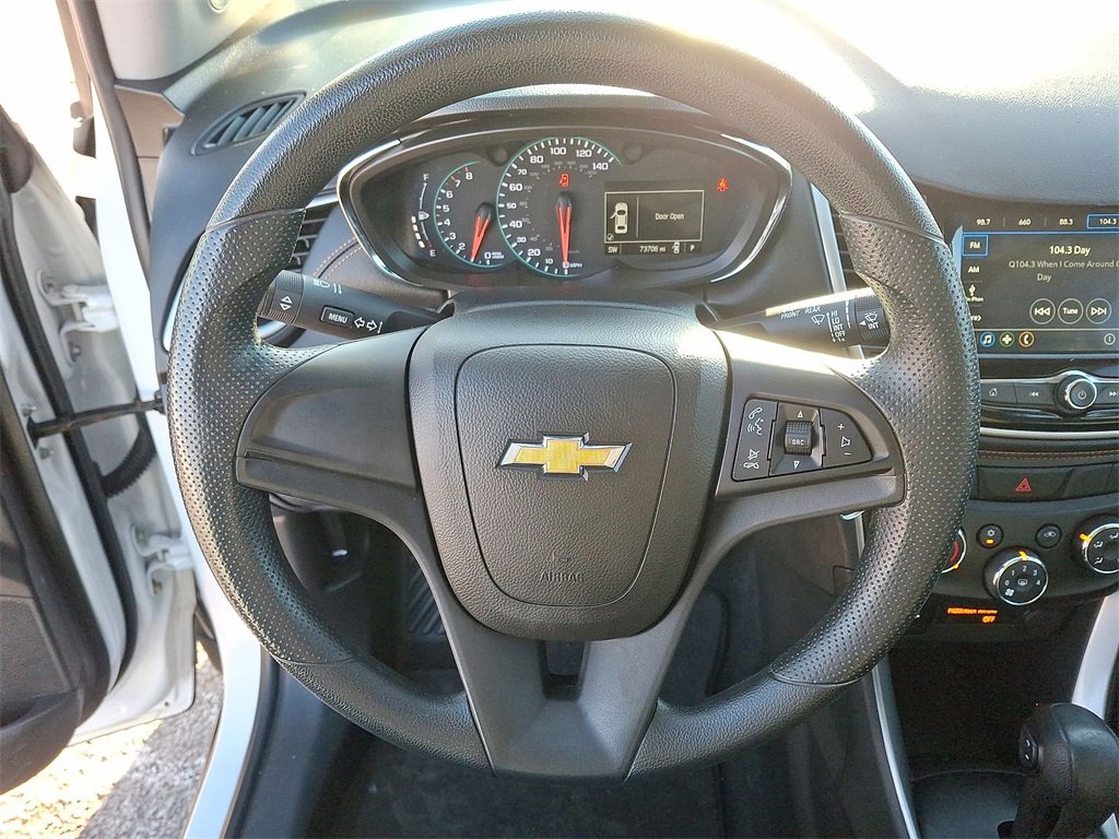 Used 2018 Chevrolet Trax LS image 16