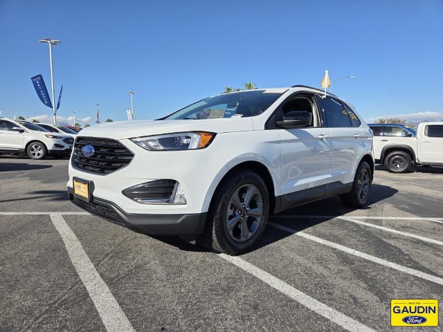 Certified 2023 Ford Edge SEL w/ Sport Appearance Package AWD/4WD image 3