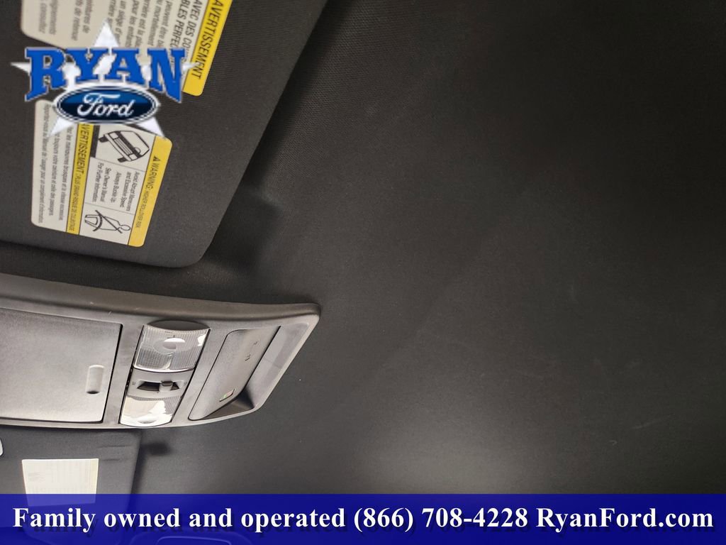 Used 2022 Nissan Frontier PRO-4X image 18