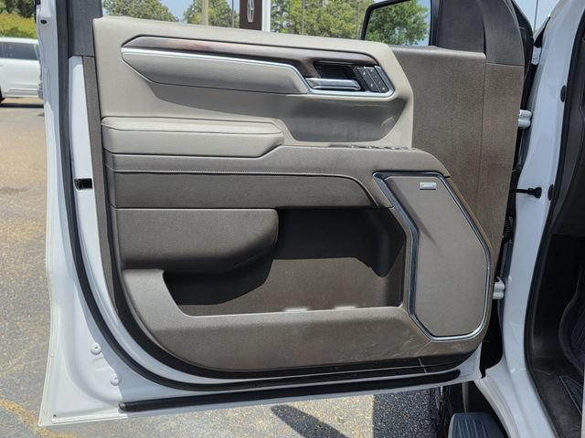 Used 2022 GMC Sierra 1500 SLT w/ SLT Premium Plus Package AWD/4WD image 17