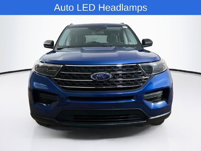 Certified 2022 Ford Explorer XLT AWD/4WD image 2