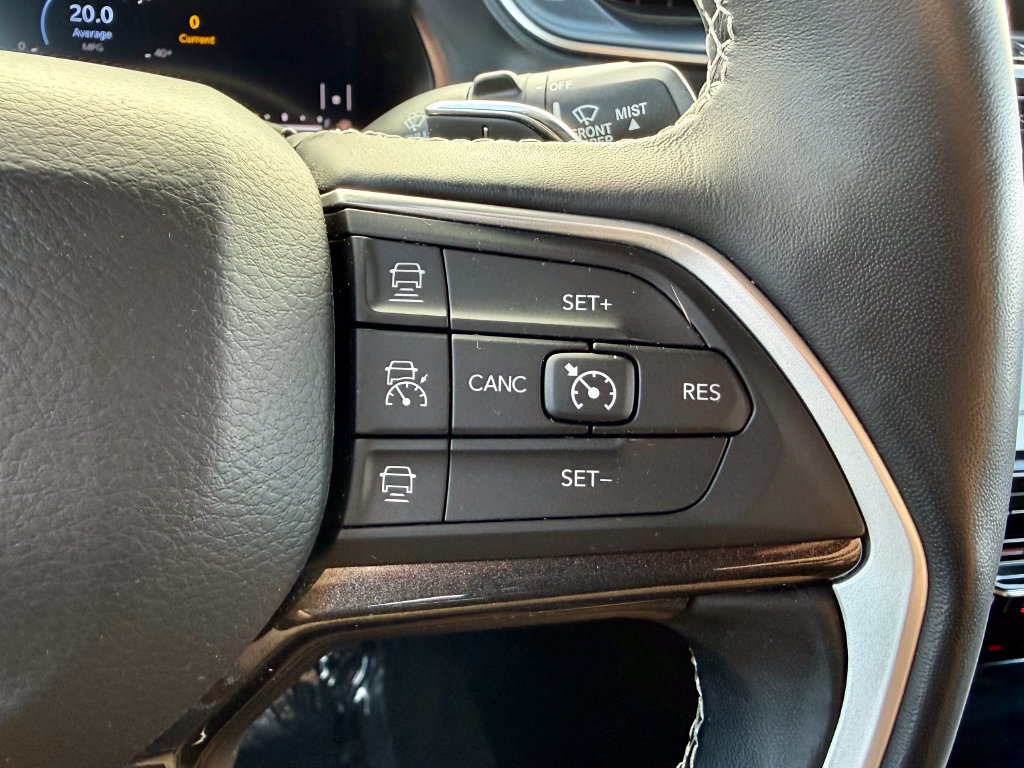 Used 2021 Jeep Grand Cherokee L Laredo AWD/4WD image 29