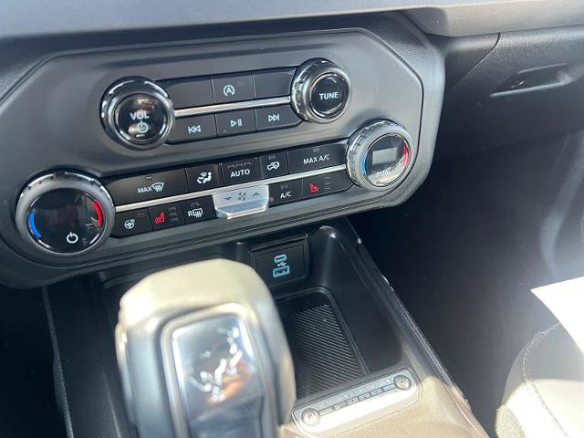 Certified 2025 Ford Bronco Outer Banks AWD/4WD image 32