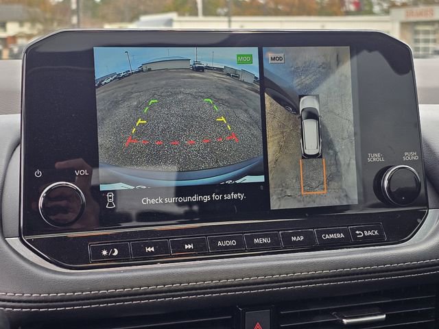 Used 2023 Nissan Rogue SL w/ SL Premium Package image 10