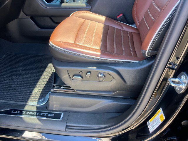 Used 2022 GMC Sierra 1500 Denali Ultimate AWD/4WD image 9