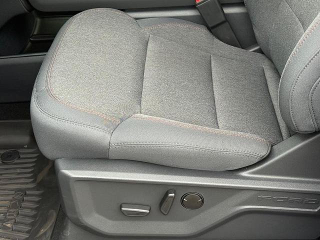 Certified 2025 Ford Expedition Active AWD/4WD image 18