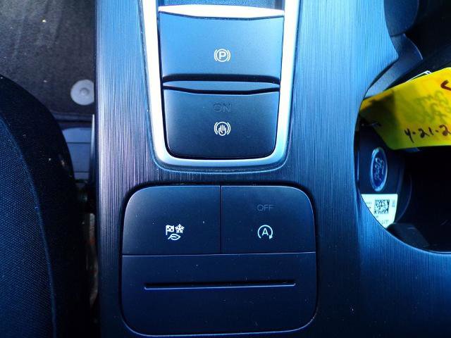 Certified 2023 Ford Escape Active AWD/4WD image 22