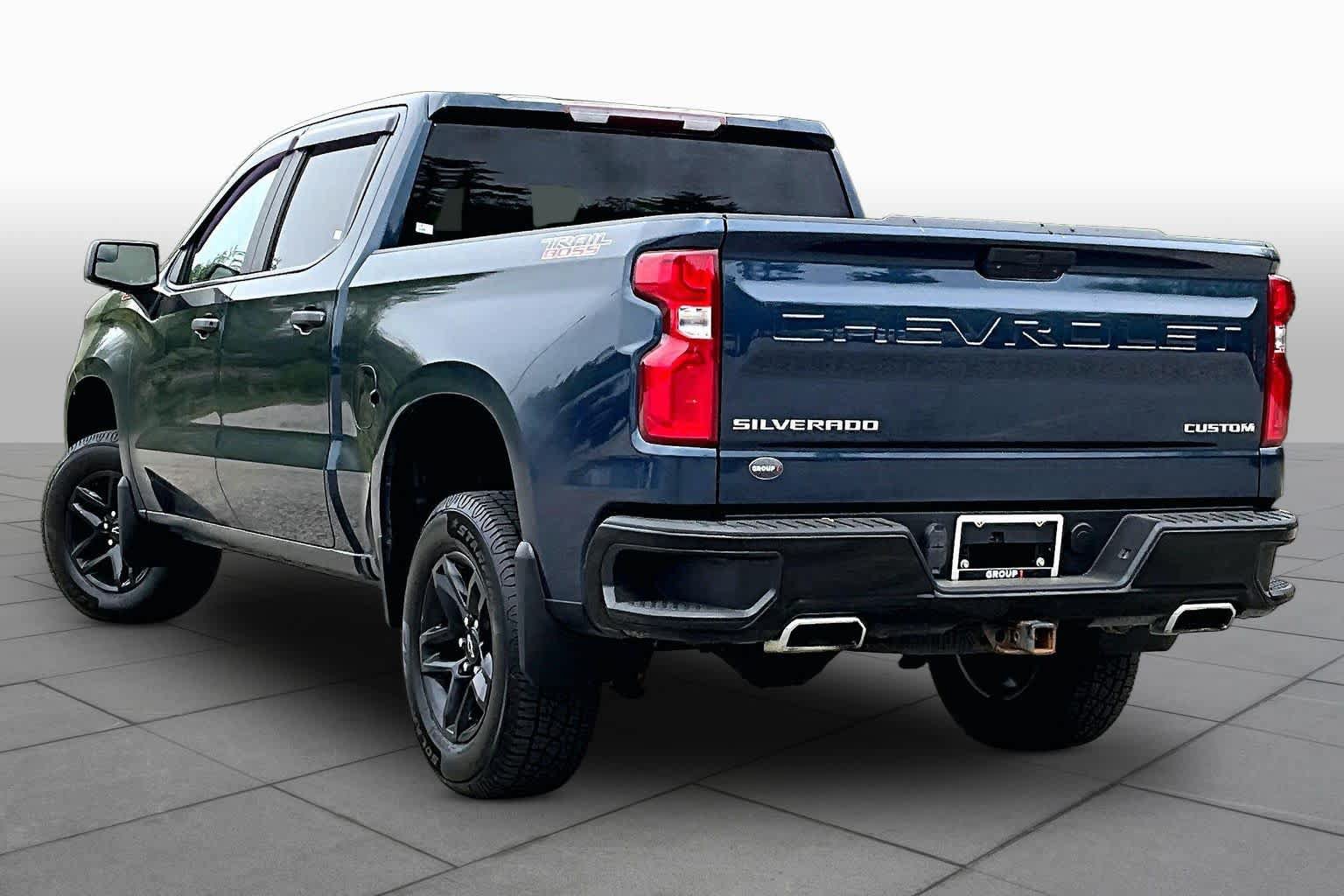 Used 2021 Chevrolet Silverado 1500 Custom Trail Boss AWD/4WD image 12