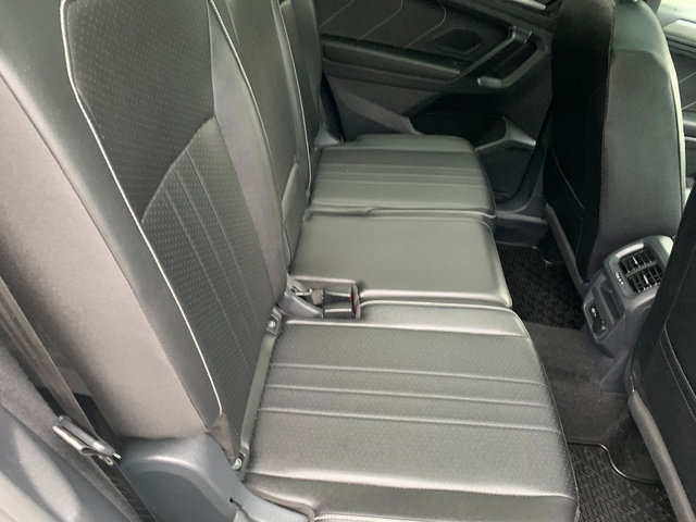 Used 2023 Volkswagen Tiguan SE R-Line FWD image 14