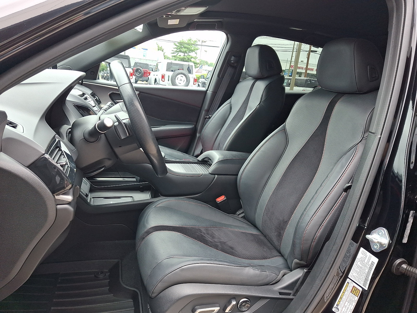 Used 2022 Acura RDX w/ Advance Package FWD image 16