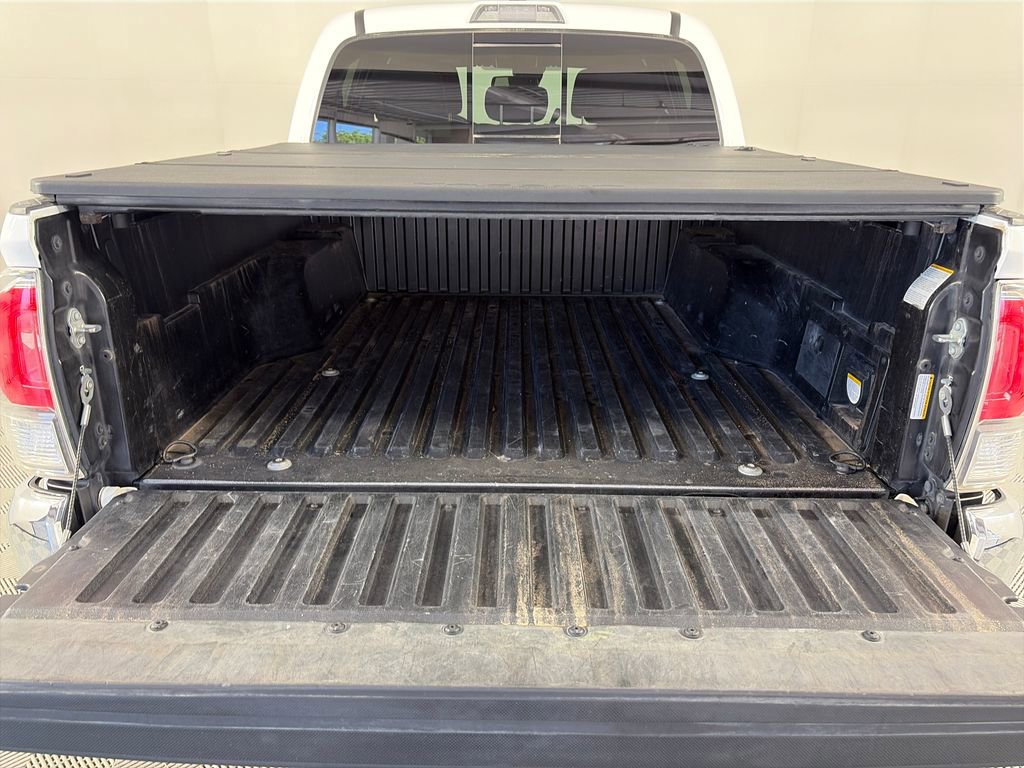 Used 2023 Toyota Tacoma TRD Off-Road AWD/4WD image 25