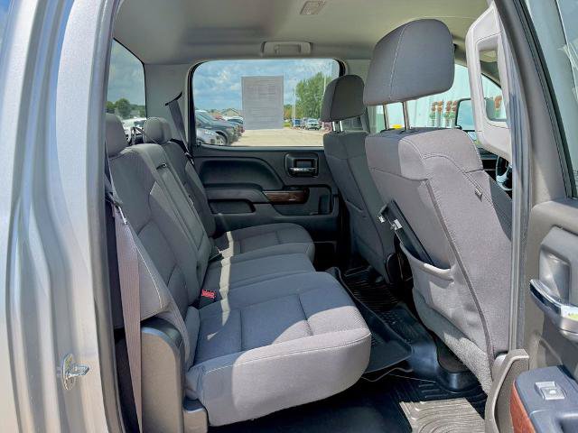 Used 2017 GMC Sierra 2500 SLE w/ Suspension Package, Off-Road AWD/4WD image 18