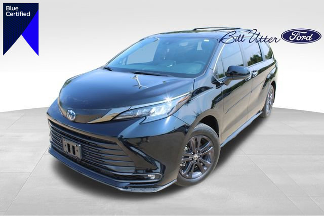 Used 2024 Toyota Sienna XLE Woodland Edition