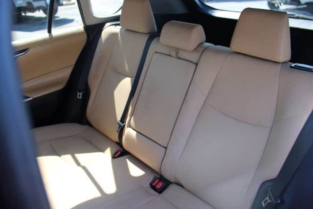 Used 2019 Toyota RAV4 LE w/ Carpet Mat Package AWD/4WD image 9