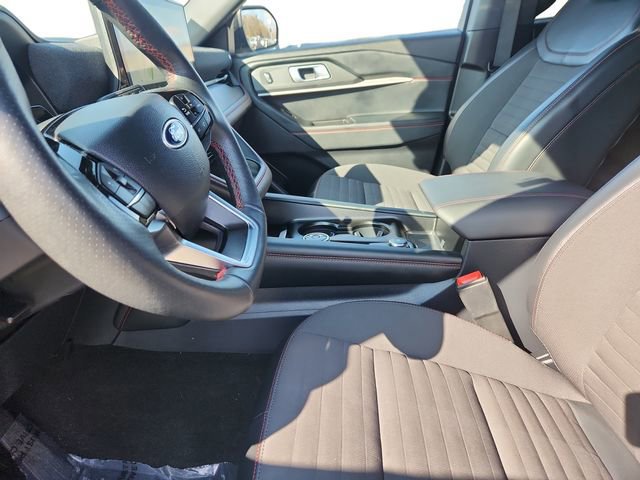 Certified 2025 Ford Explorer ST-Line image 11