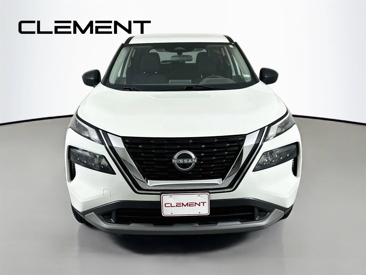 Used 2023 Nissan Rogue S AWD/4WD image 3