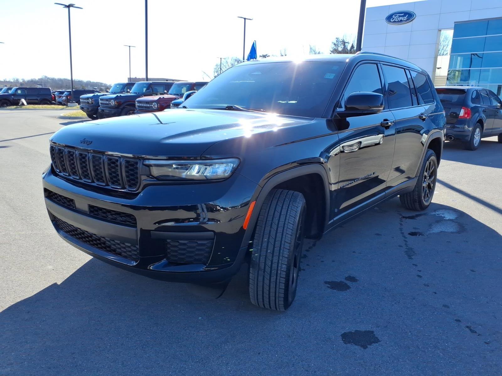 Used 2024 Jeep Grand Cherokee L Altitude image 7