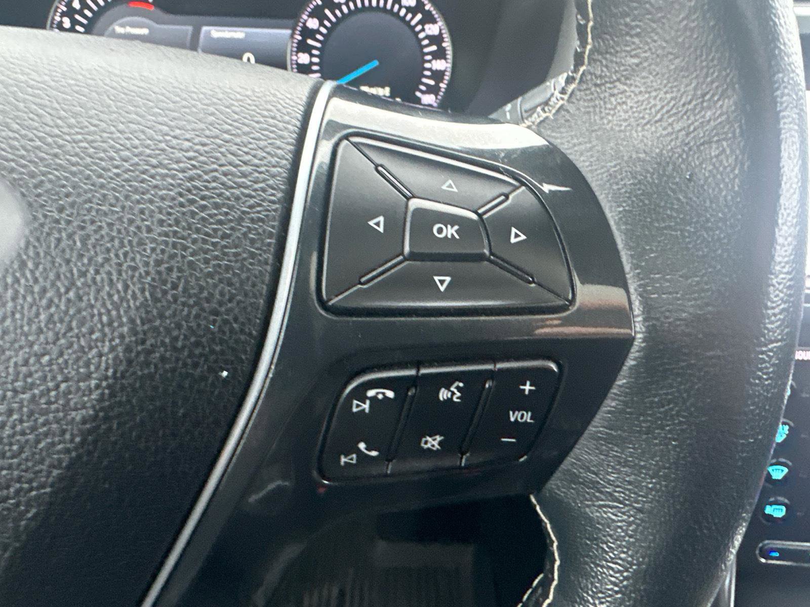 Certified 2019 Ford Explorer Platinum image 17