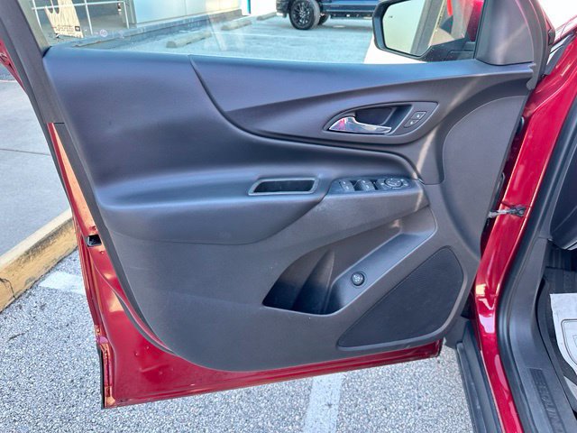 Used 2018 Chevrolet Equinox LT AWD/4WD image 30